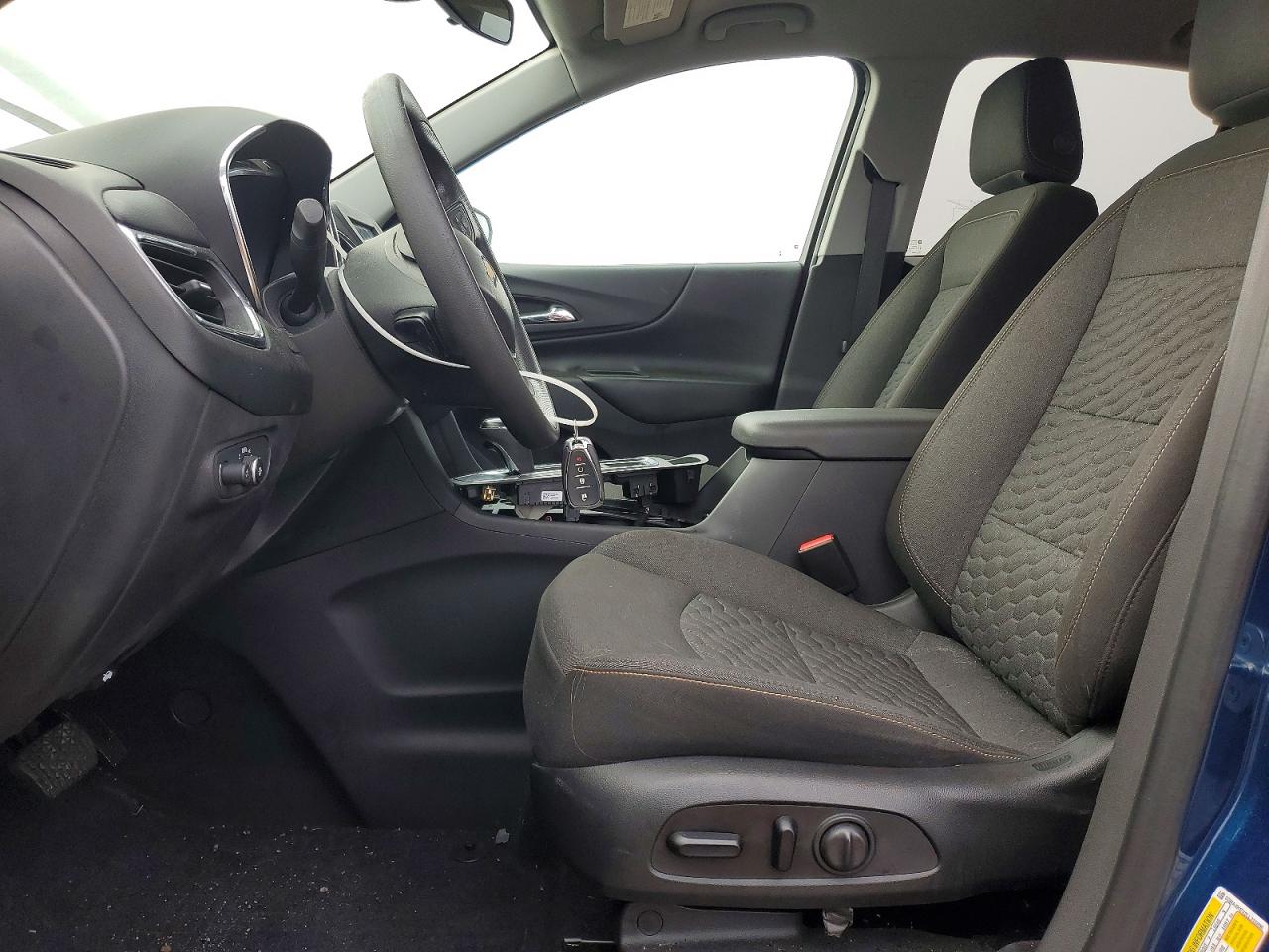 2020 CHEVROLET EQUINOX LT photo 7