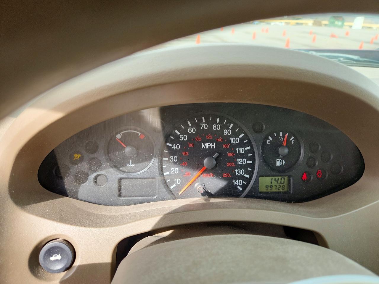 2006 FORD FOCUS ZX4 photo 9