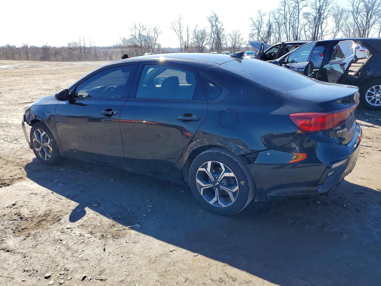 2021 KIA FORTE LXS photo 3