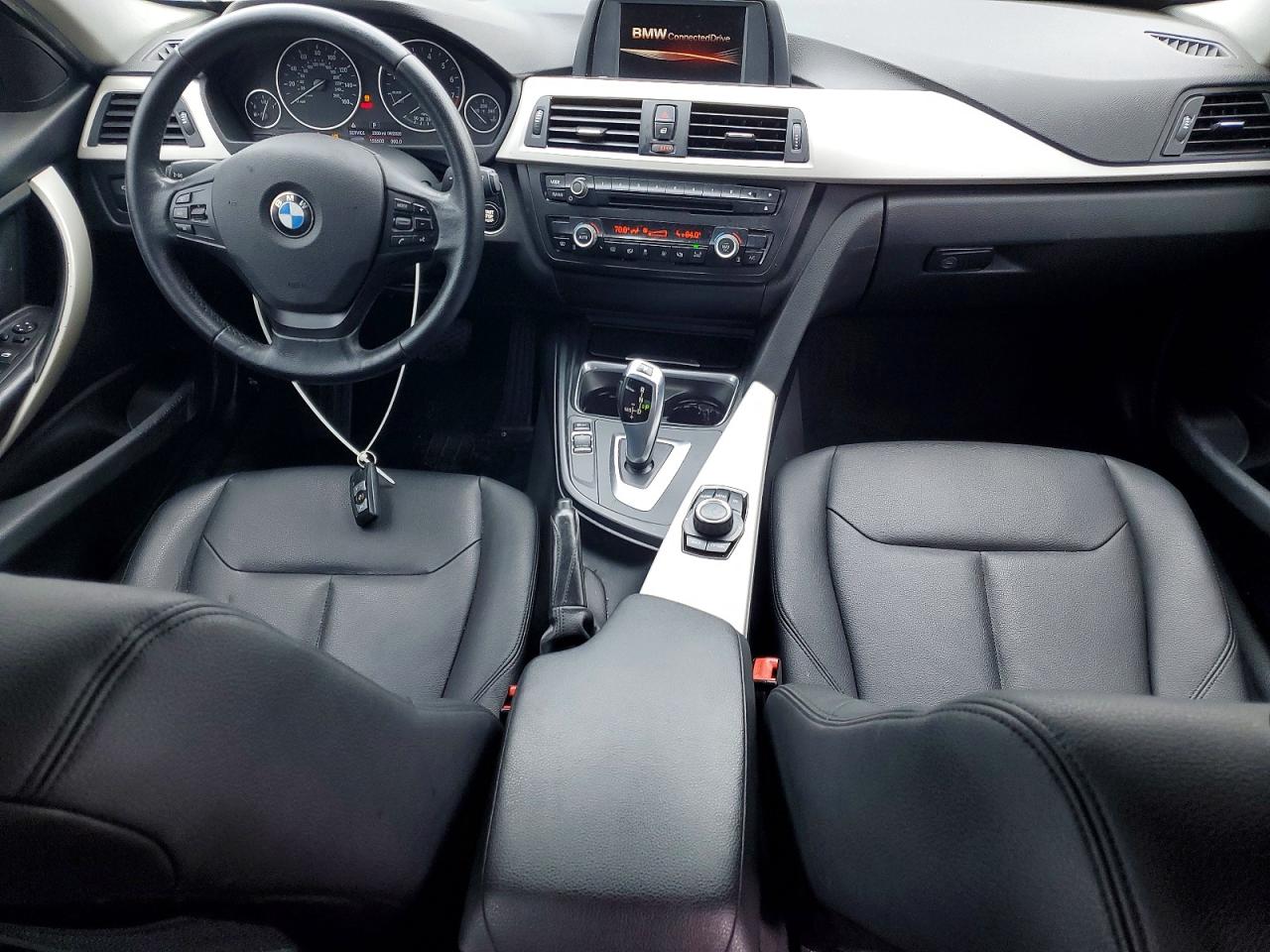 2015 BMW 320 I photo 22