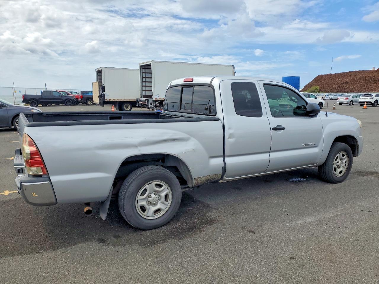 2012 TOYOTA TACOMA BASE photo 3