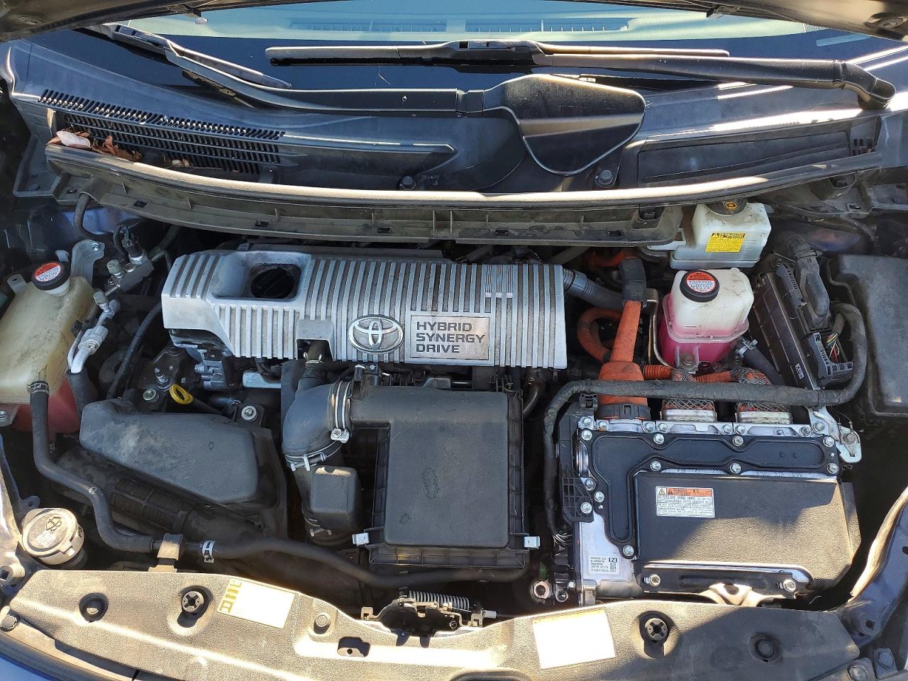 2015 TOYOTA PRIUS TWO photo 11