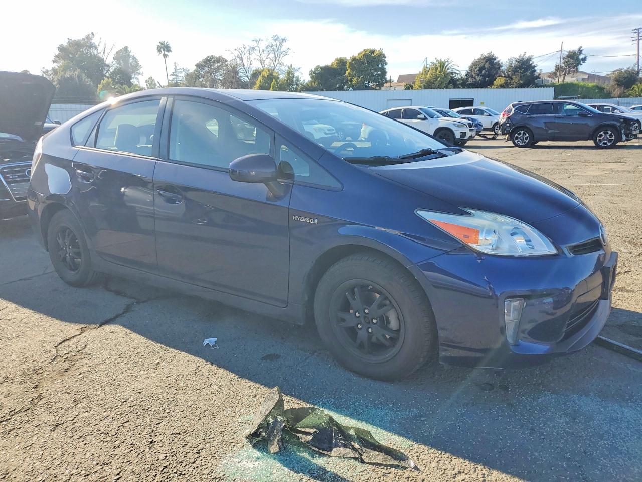 2015 TOYOTA PRIUS TWO photo 4