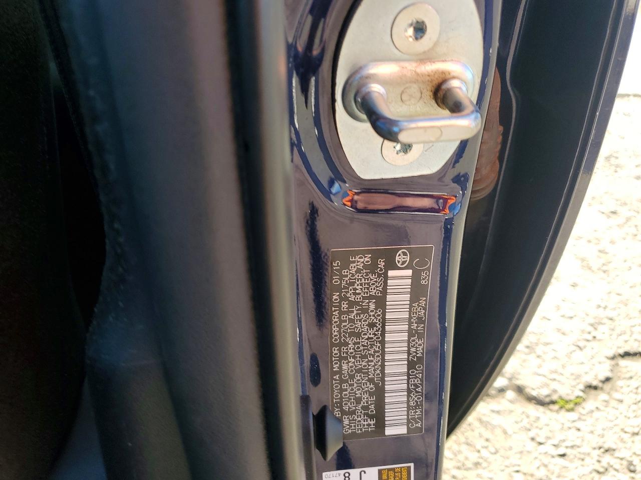 2015 TOYOTA PRIUS TWO photo 12