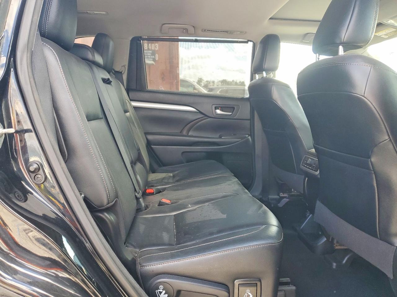 2017 TOYOTA HIGHLANDER XLE photo 31
