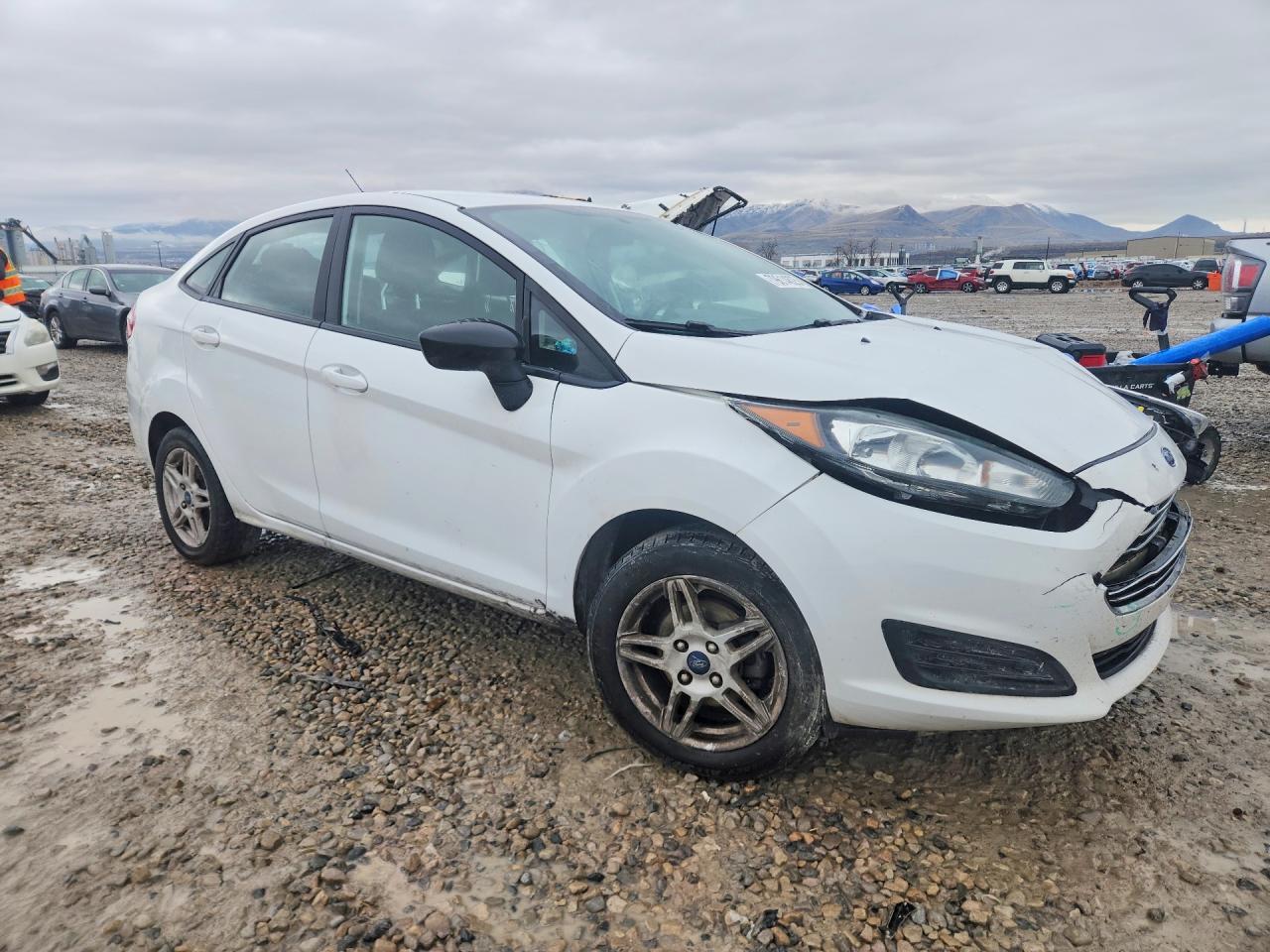 2019 FORD FIESTA SE photo 10