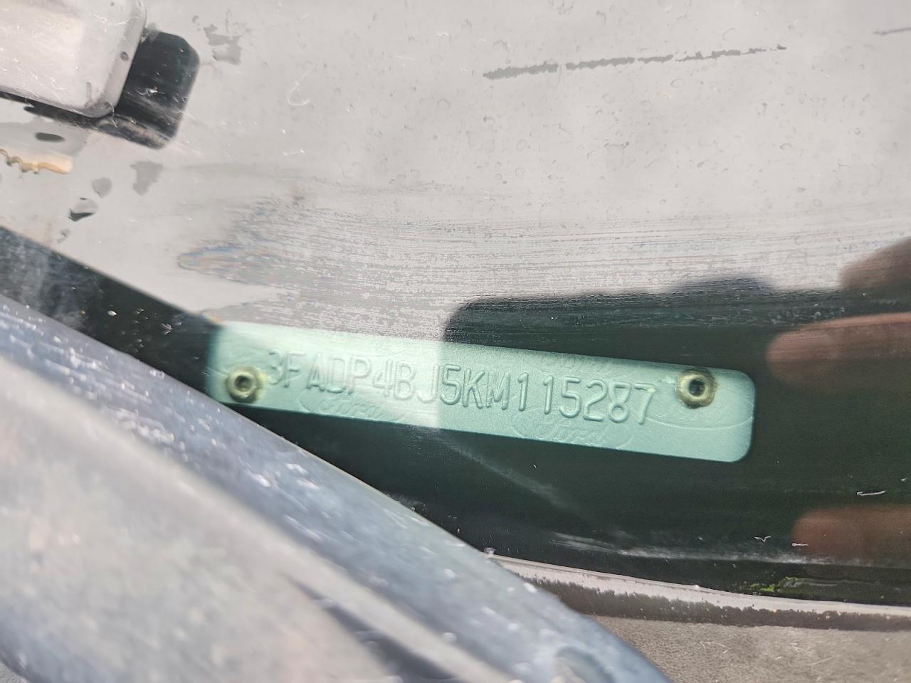 2019 FORD FIESTA SE photo 34