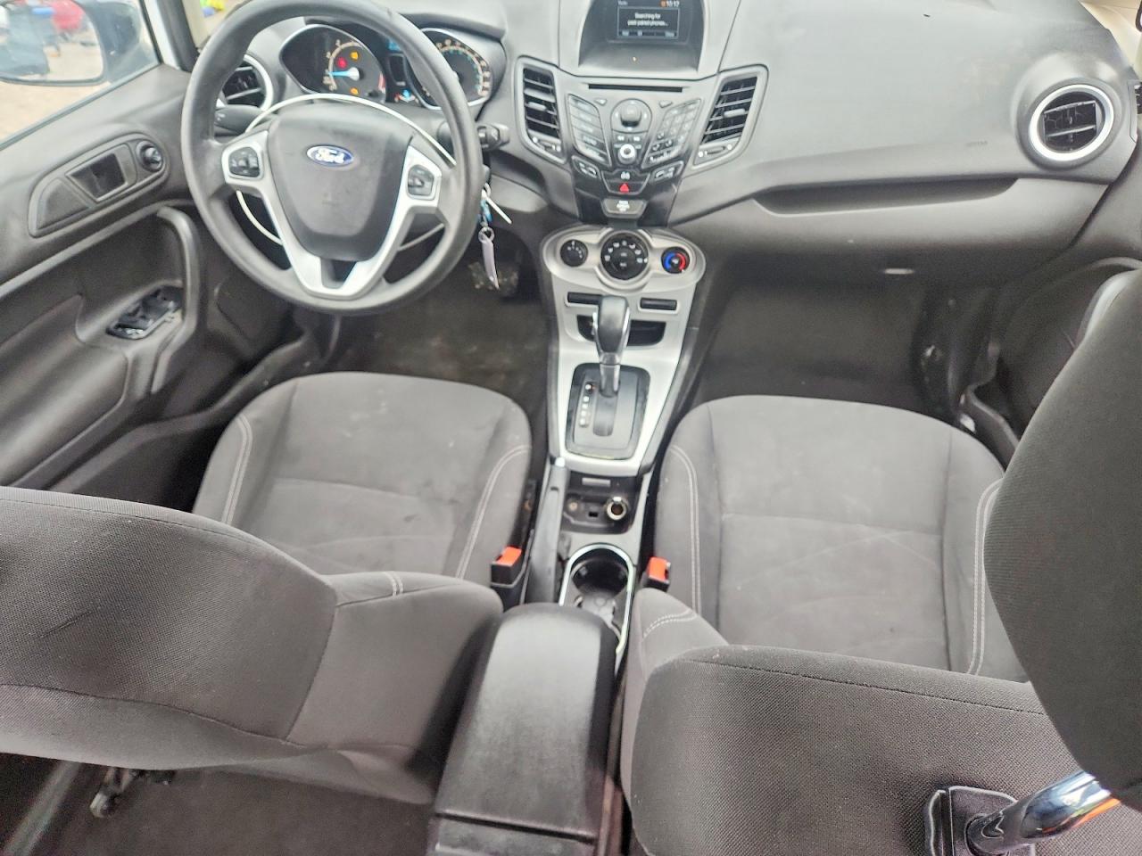2019 FORD FIESTA SE photo 22