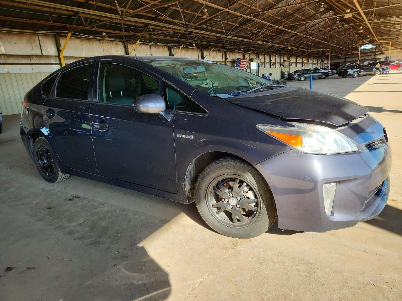 2014 TOYOTA PRIUS FOUR photo 4