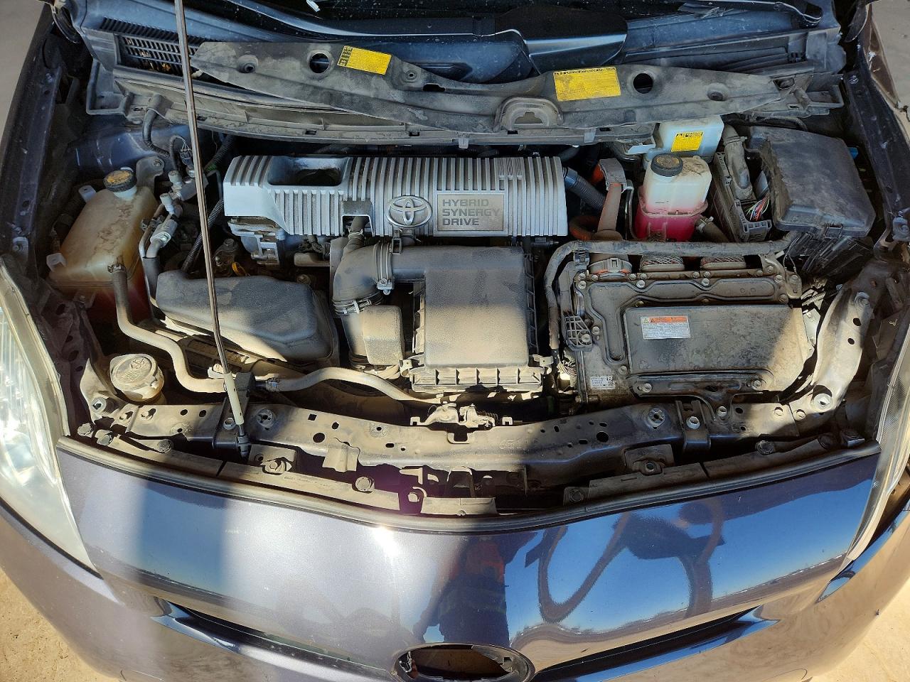2014 TOYOTA PRIUS FOUR photo 11