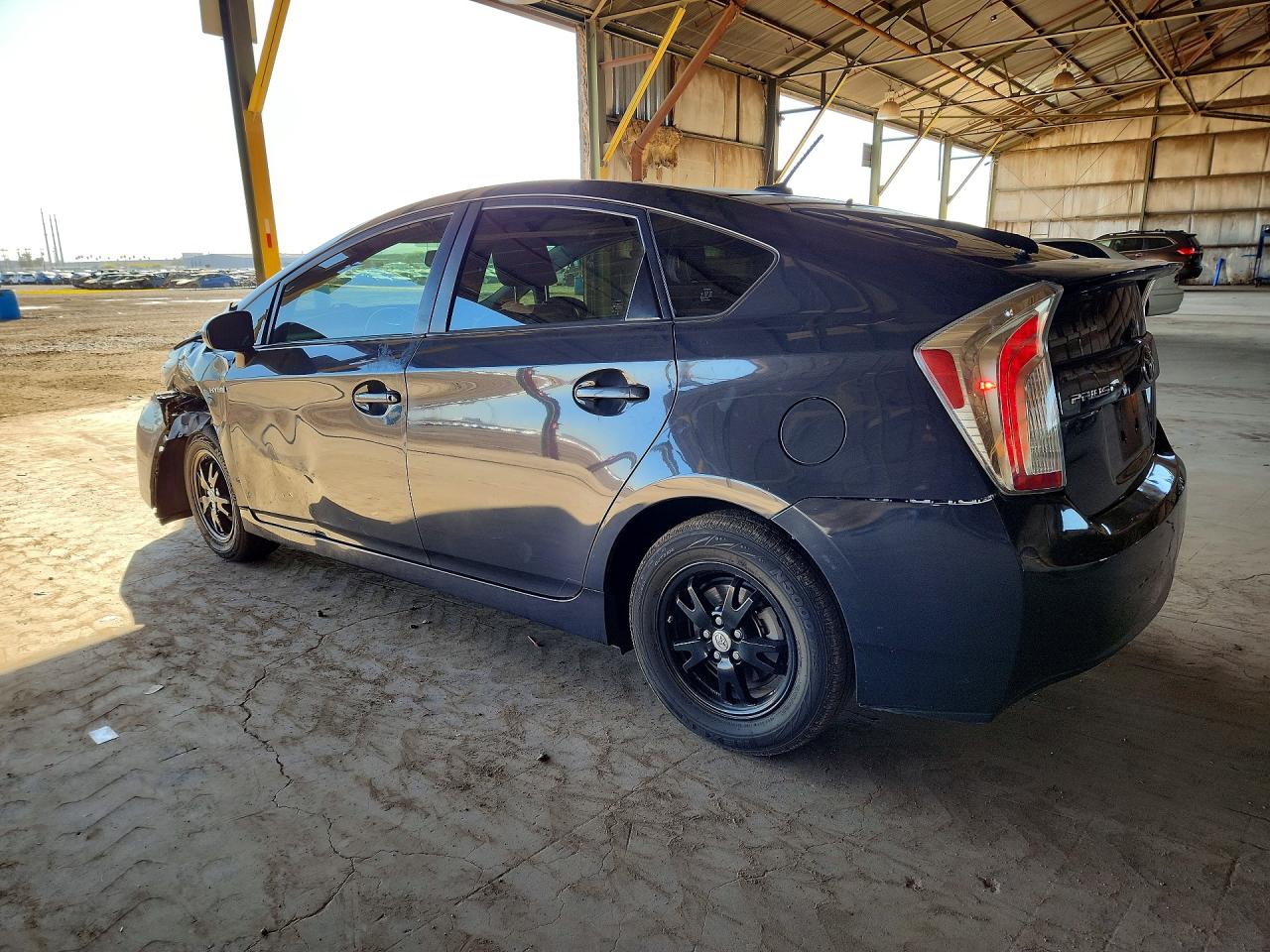 2014 TOYOTA PRIUS FOUR photo 2