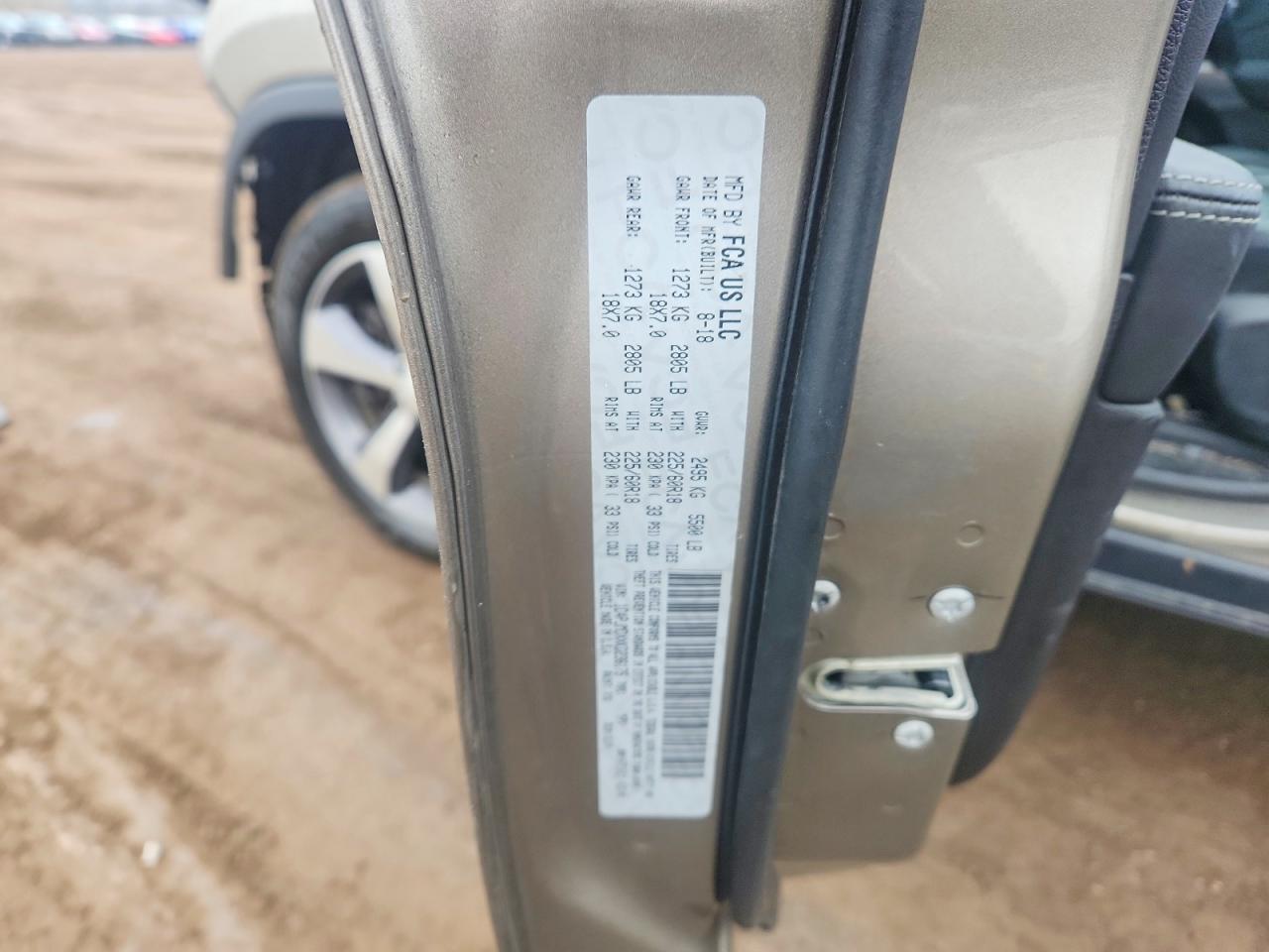 2019 JEEP CHEROKEE LIMITED photo 27