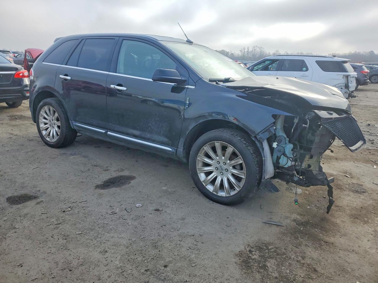 2013 LINCOLN TOWNHOUSE MKX photo 4