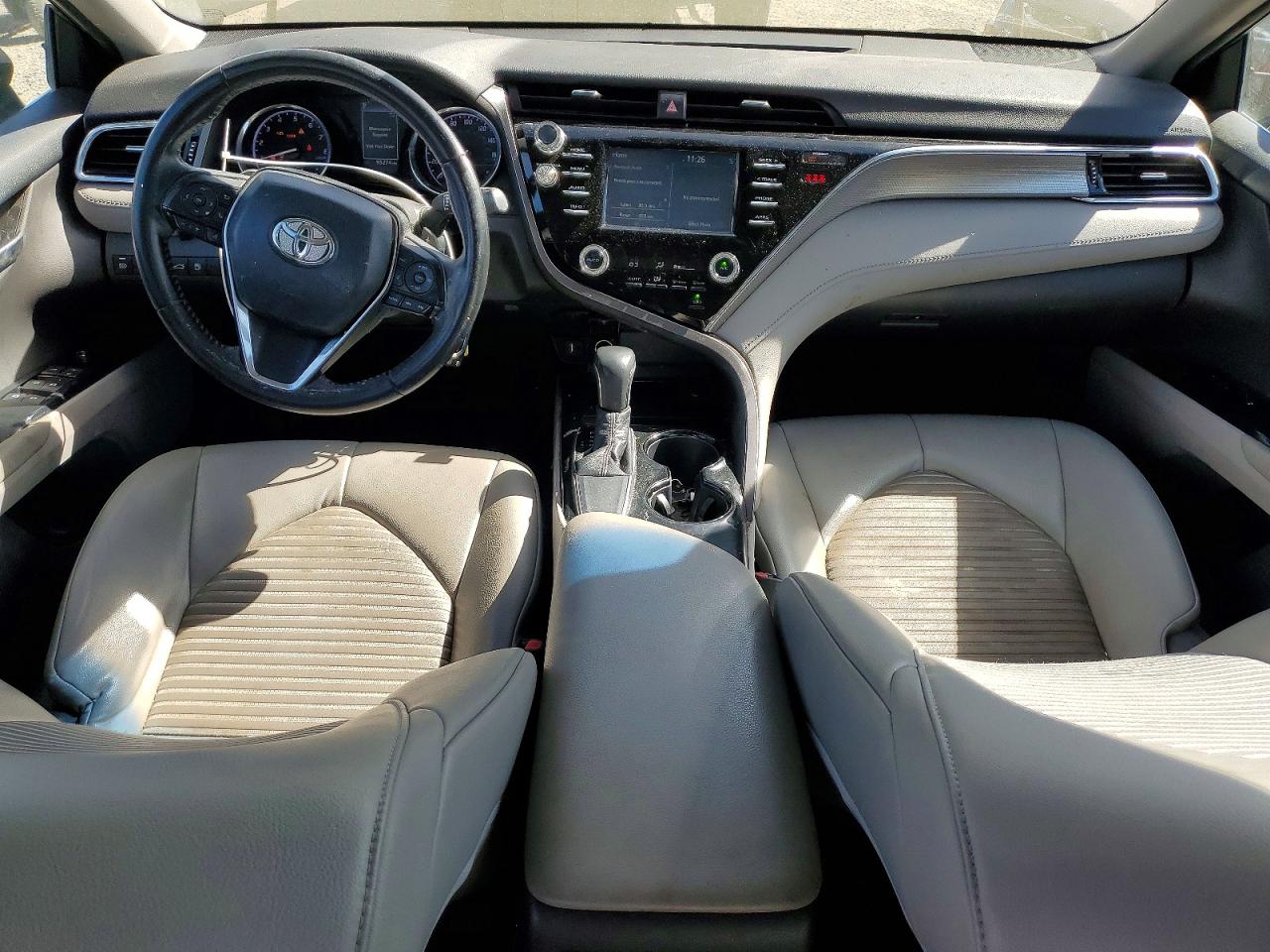 2018 TOYOTA CAMRY SE photo 22