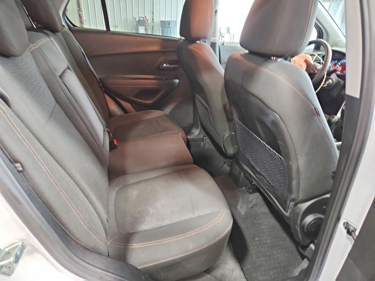 2020 CHEVROLET TRAX LS photo 19