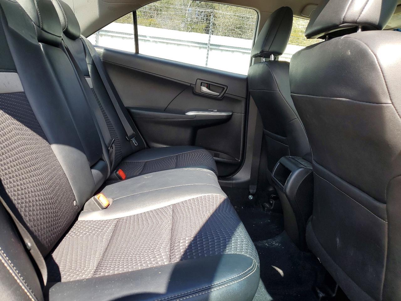 2012 TOYOTA CAMRY SE photo 10