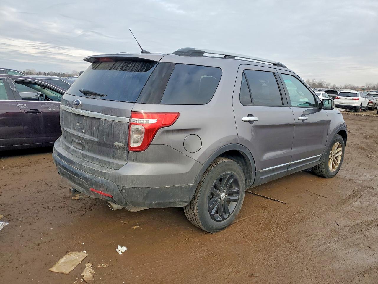 2013 FORD EXPLORER XLT photo 5