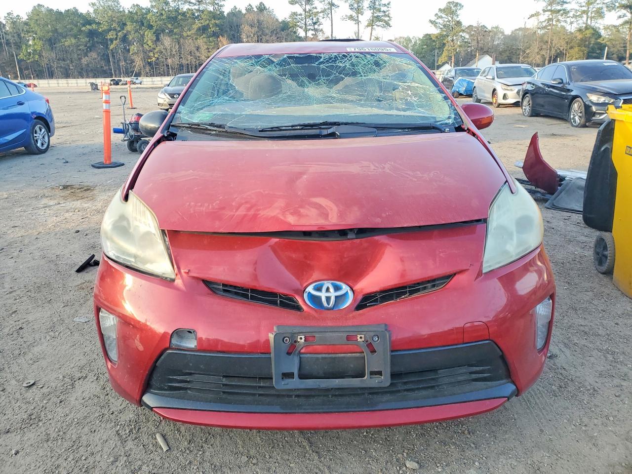 2014 TOYOTA PRIUS TWO photo 5