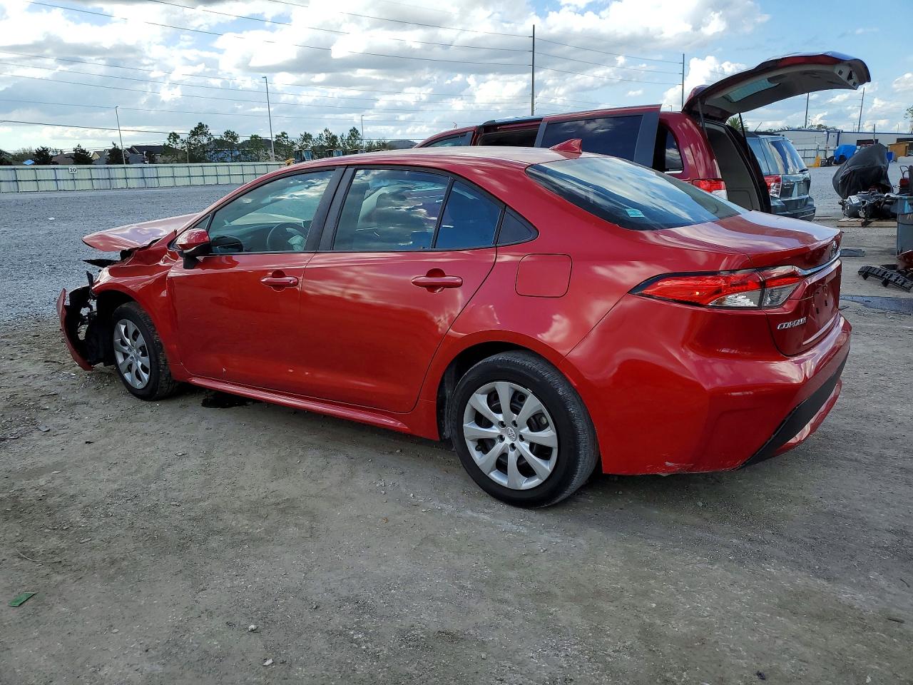 2020 TOYOTA COROLLA LE photo 3