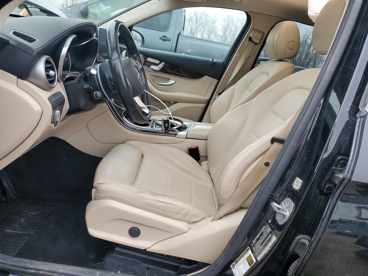 2016 MERCEDES-BENZ GLC 300 4MATIC photo 19