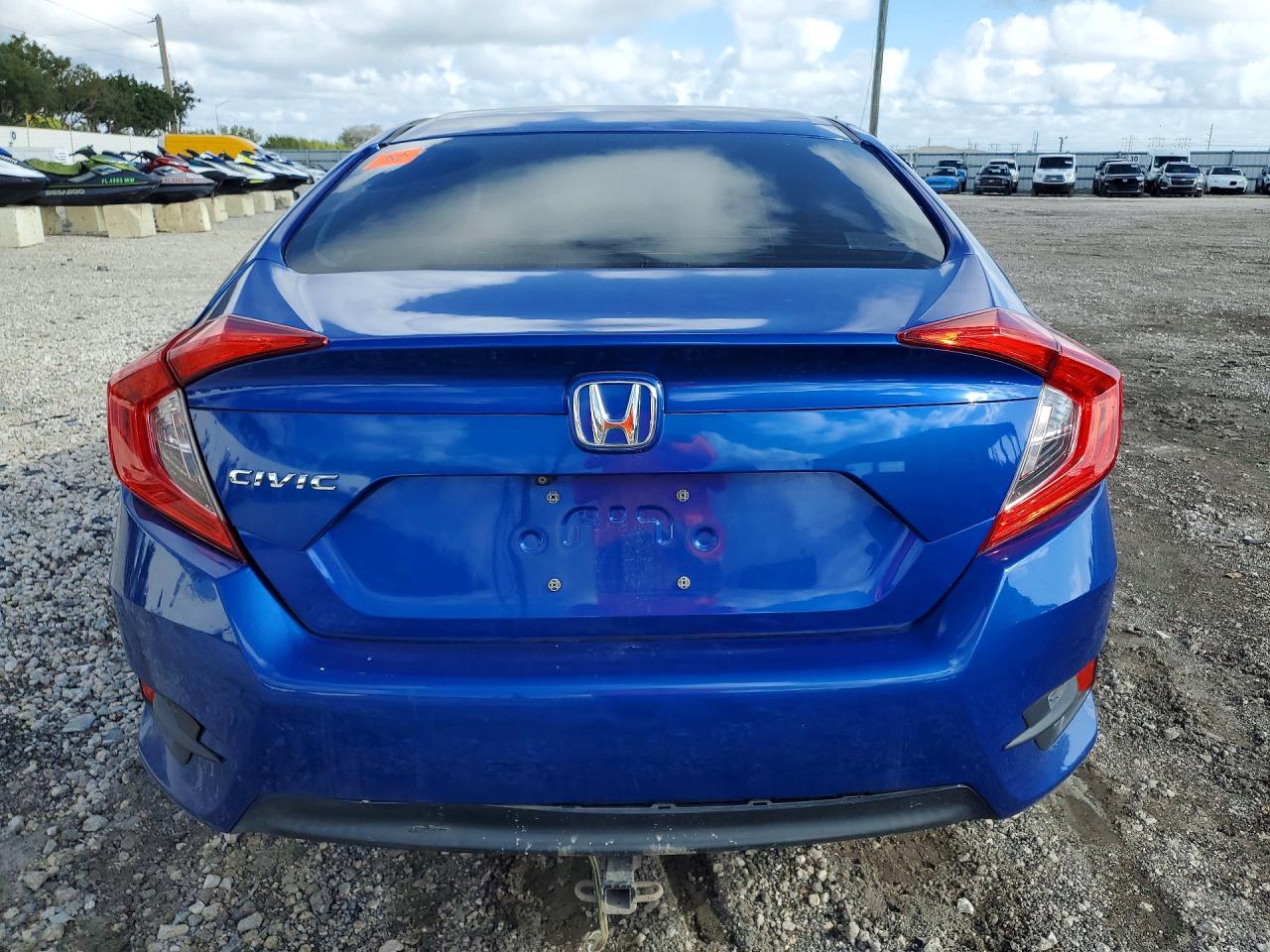 2016 HONDA CIVIC LX photo 6