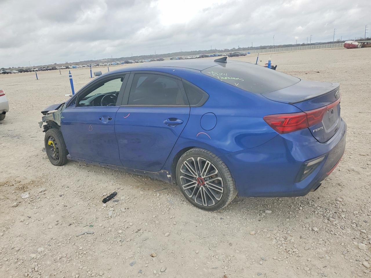 2021 KIA FORTE GT photo 4