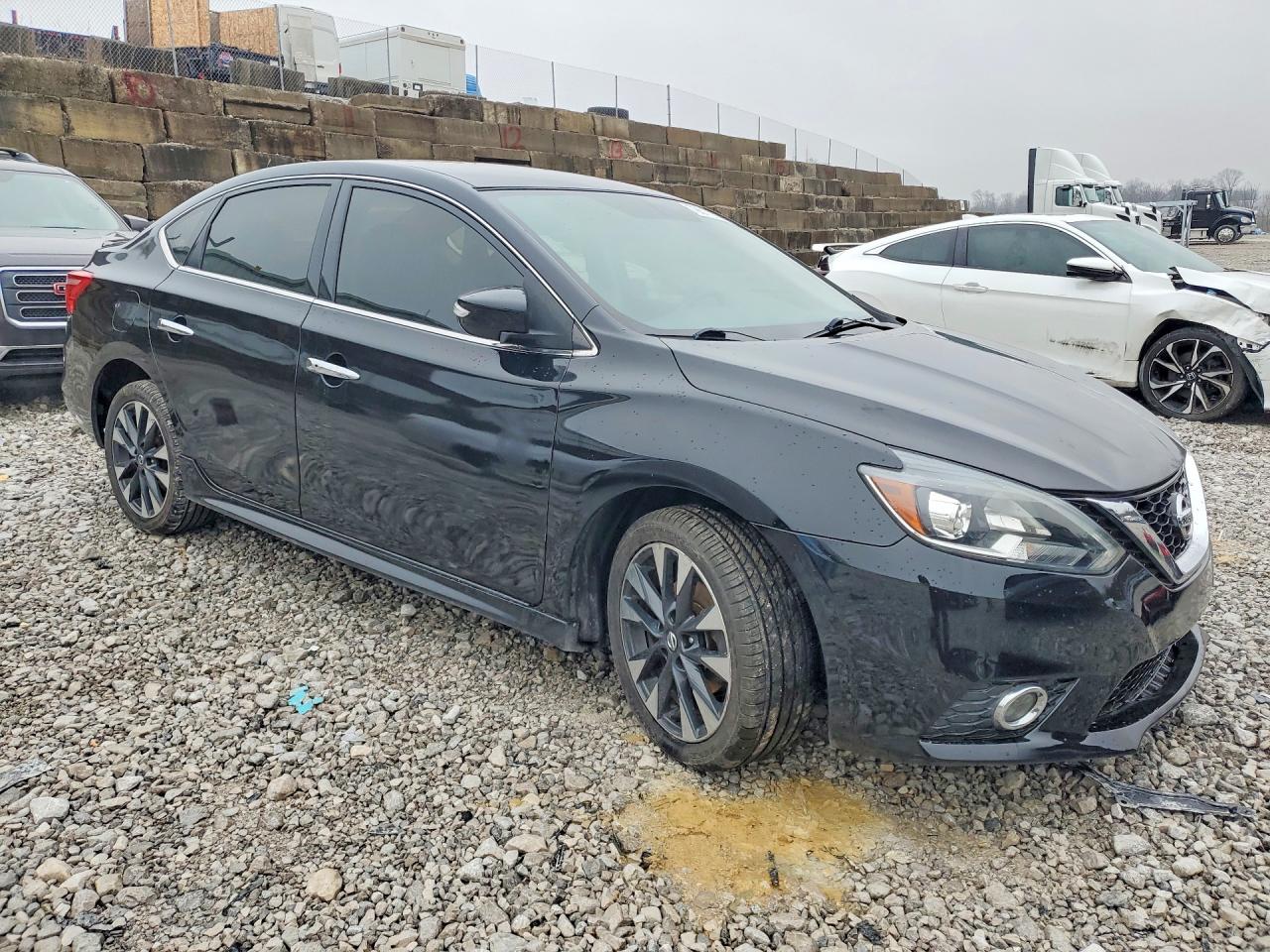 2019 NISSAN SENTRA SR photo 4