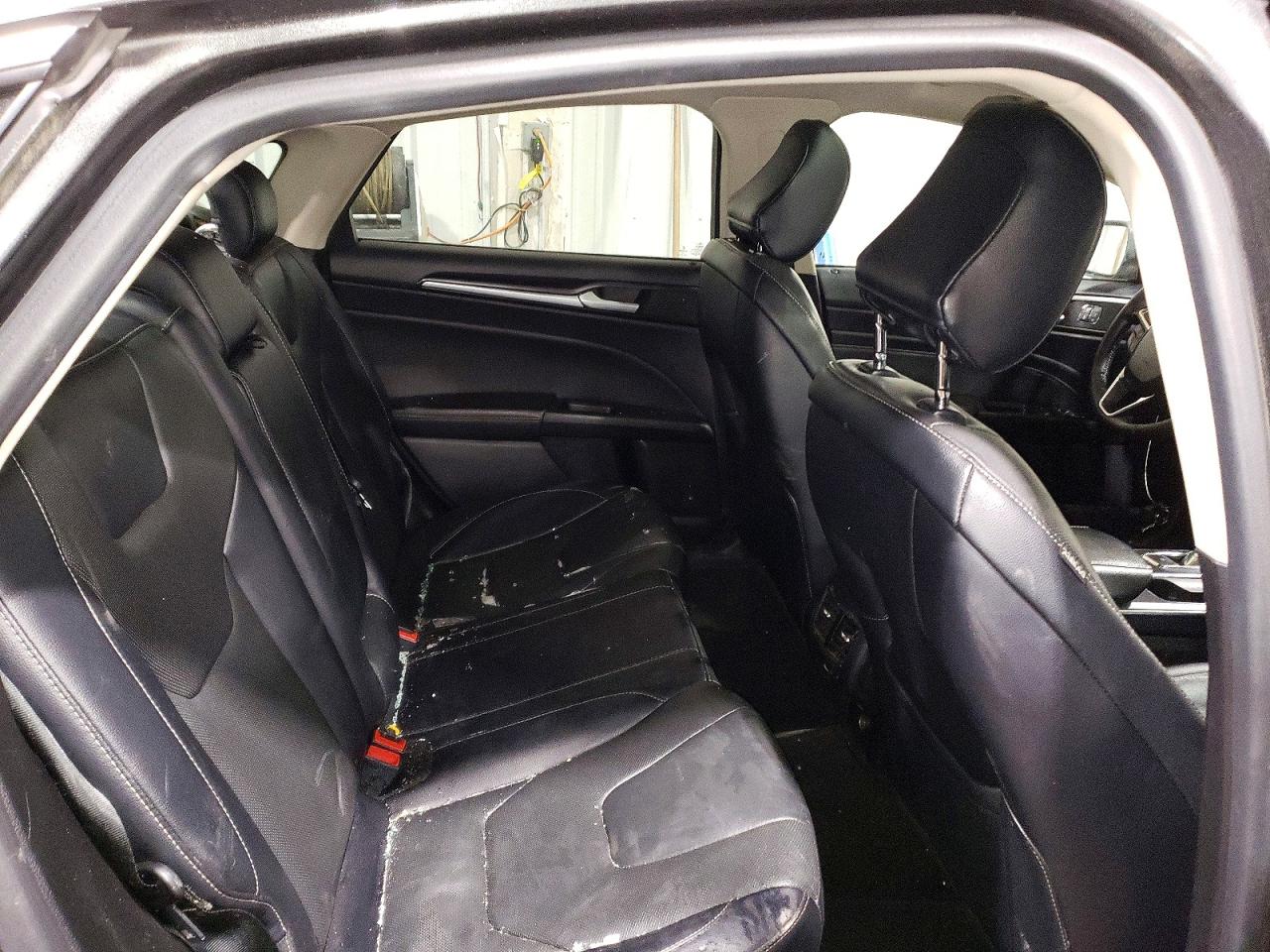 2020 FORD FUSION TITANIUM photo 19