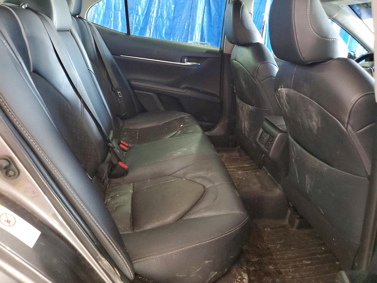 2019 TOYOTA CAMRY photo 28
