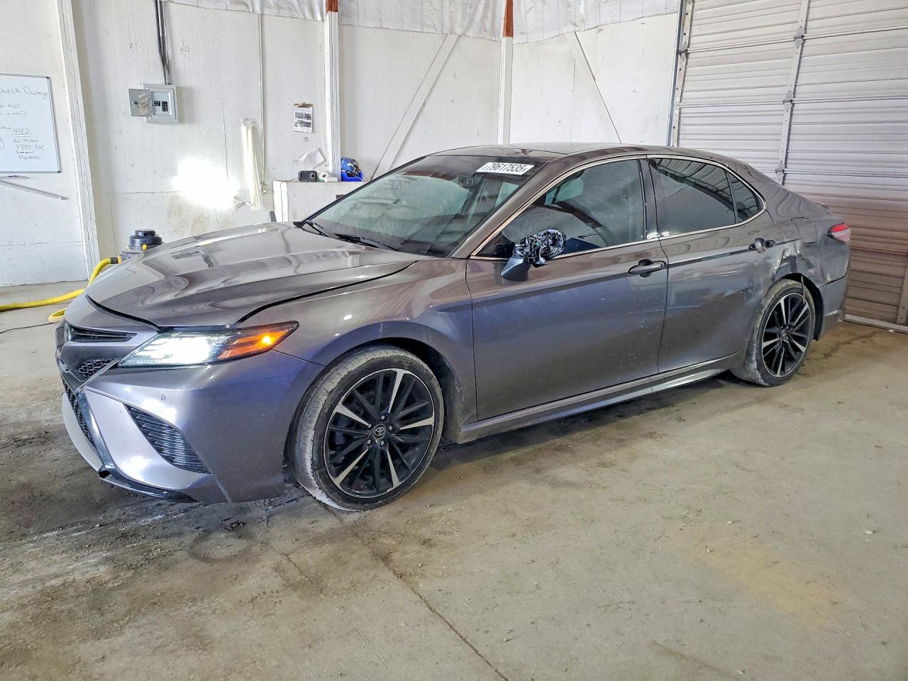 2019 TOYOTA CAMRY