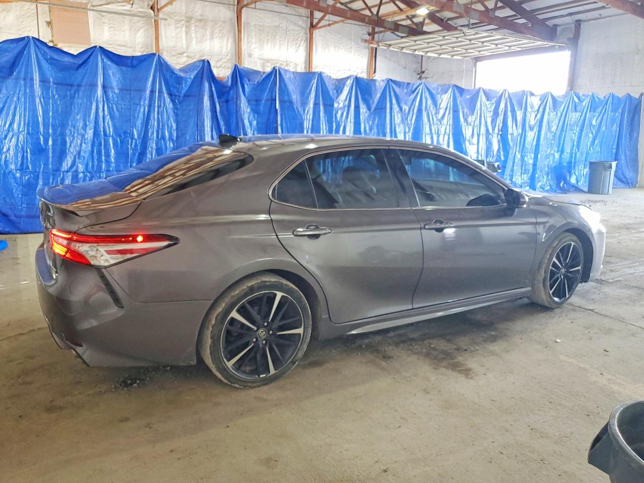 2019 TOYOTA CAMRY photo 7