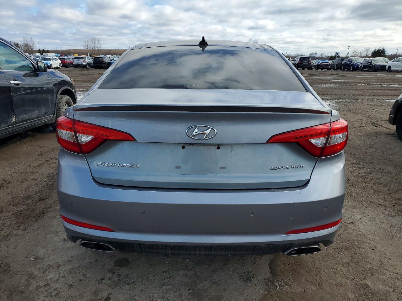 2016 HYUNDAI SONATA SPORT photo 6