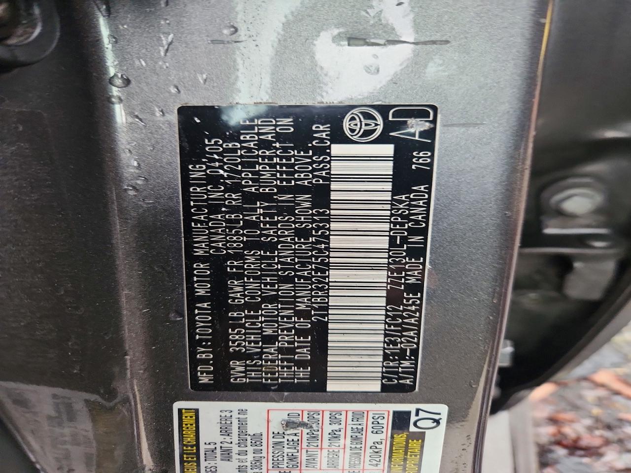 2005 TOYOTA COROLLA S photo 25