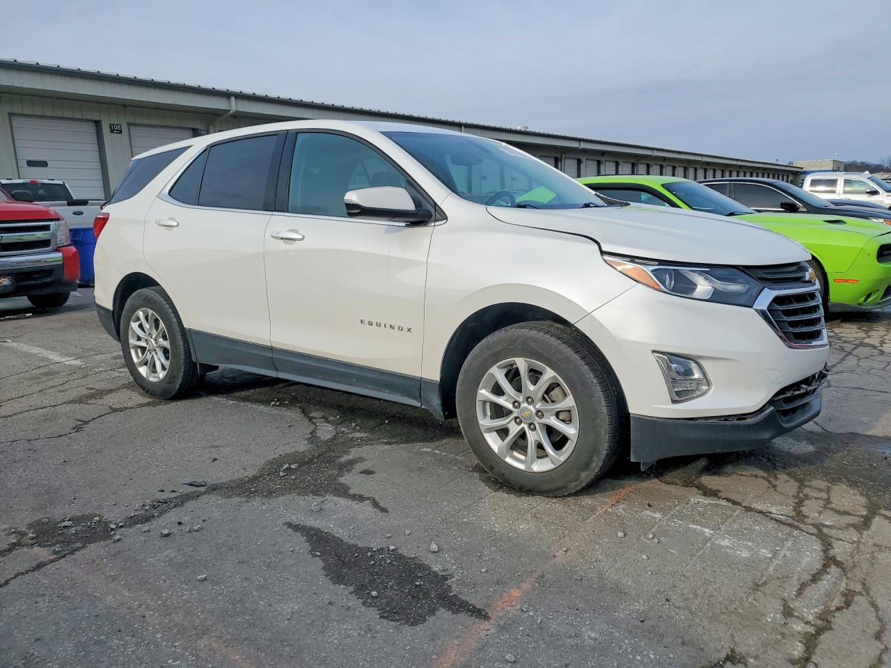 2019 CHEVROLET EQUINOX LT photo 10