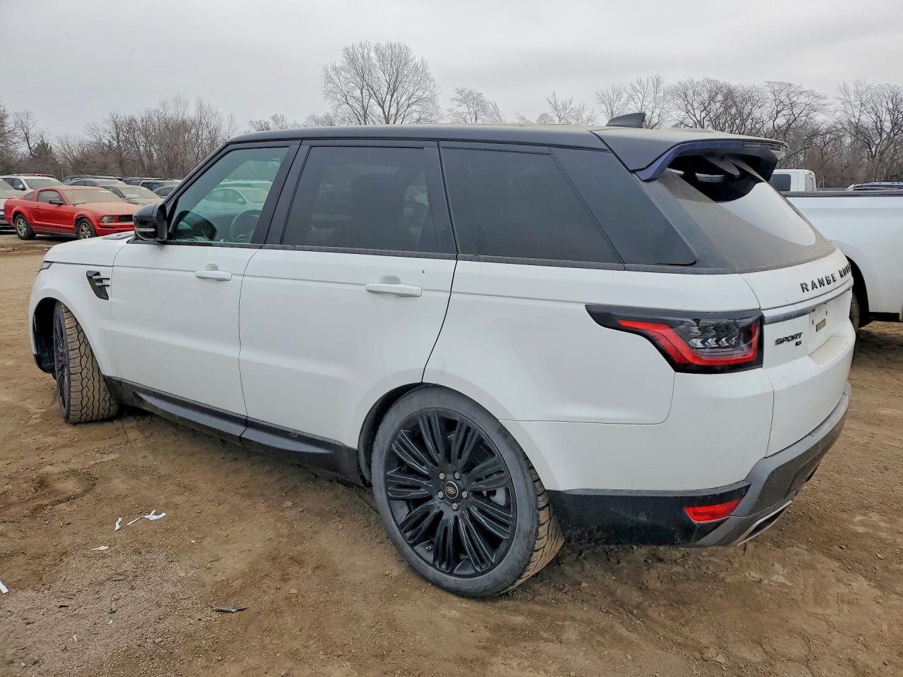 2019 LAND ROVER RANGE ROVER SPORT HSE photo 3