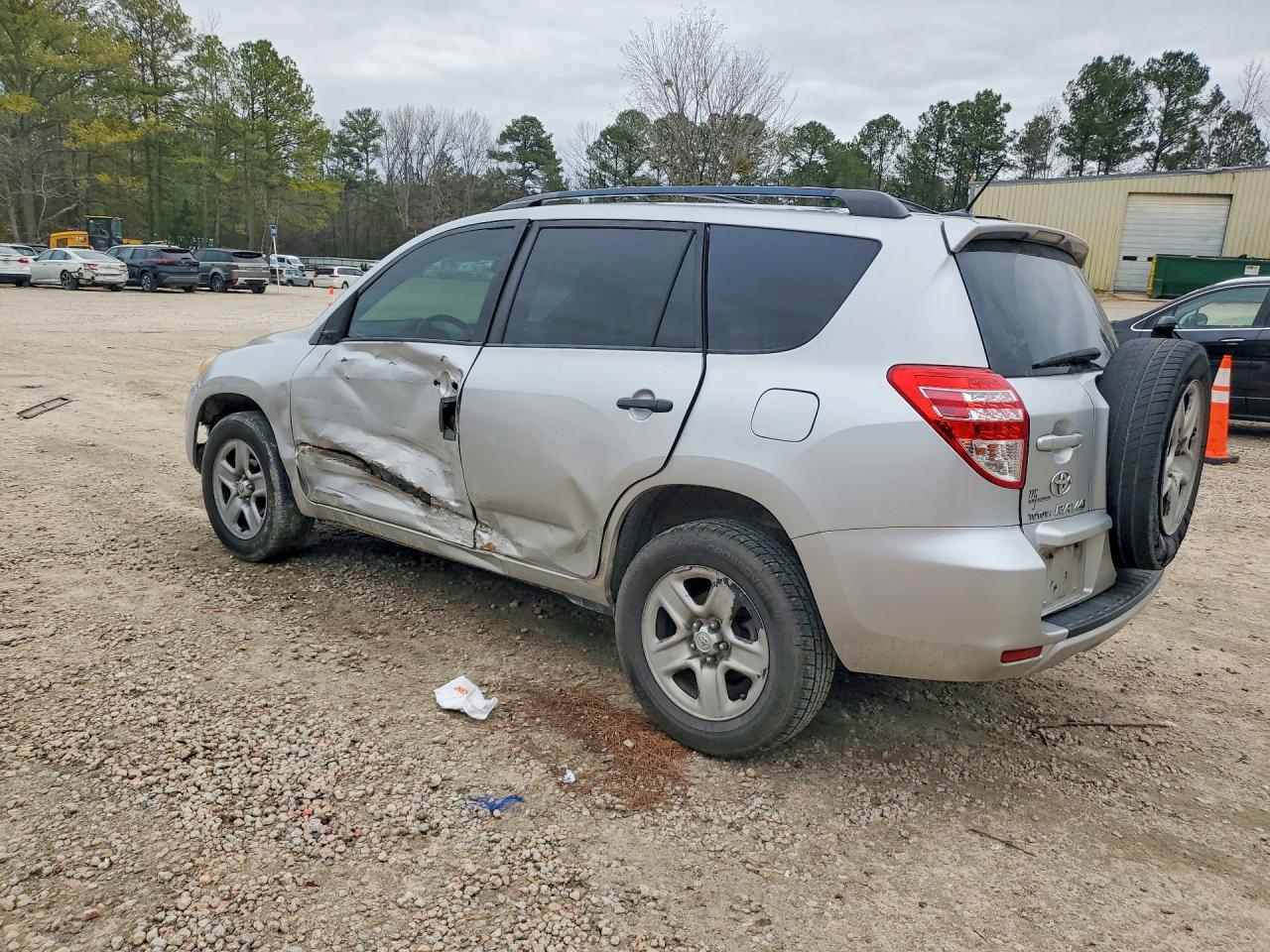 2009 TOYOTA RAV4 BASE photo 3