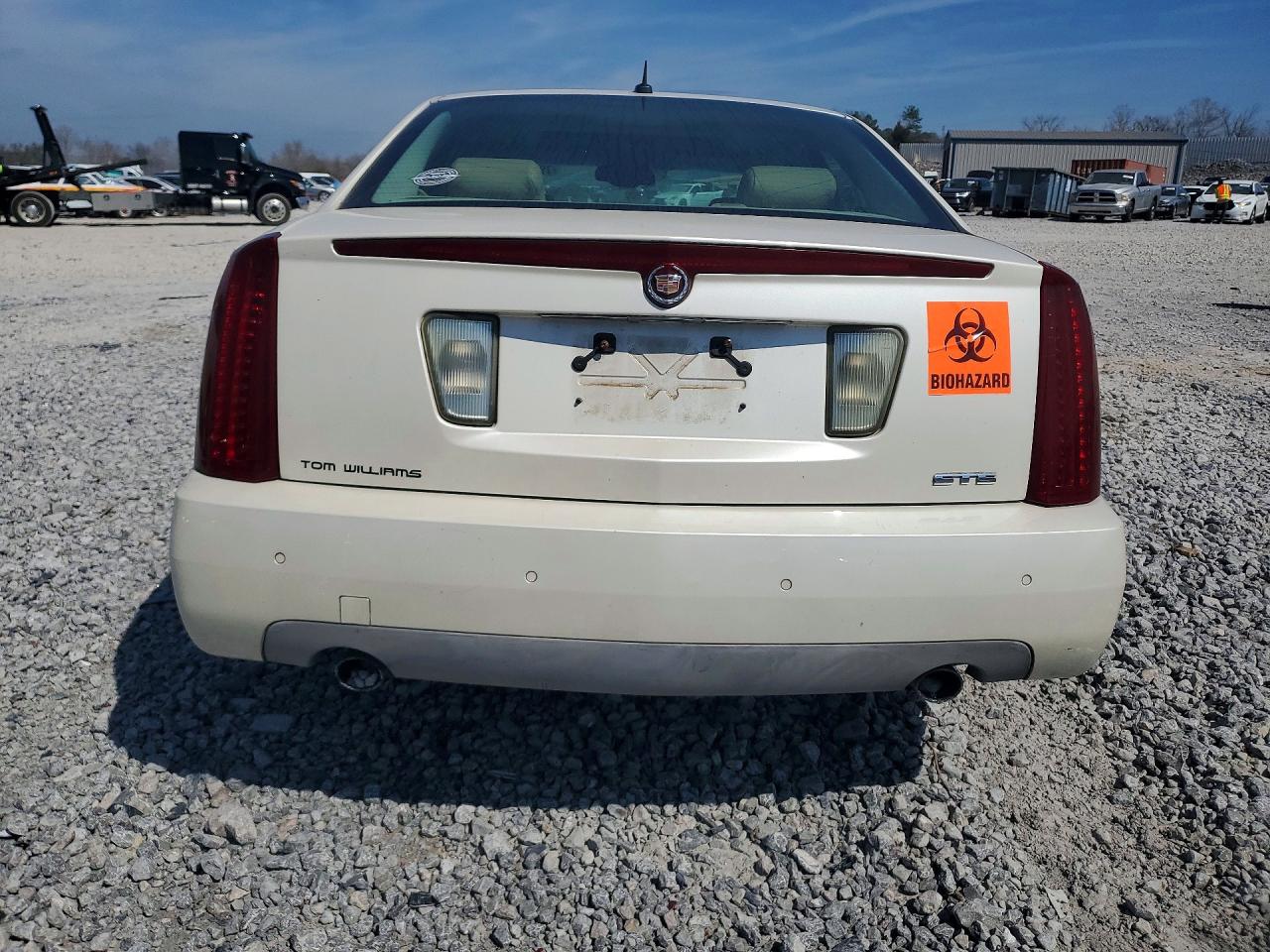 2007 CADILLAC STS photo 11