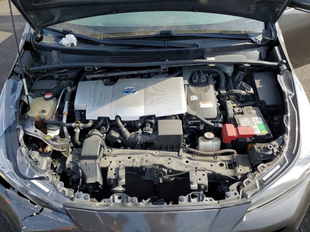 2019 TOYOTA PRIUS LE photo 21