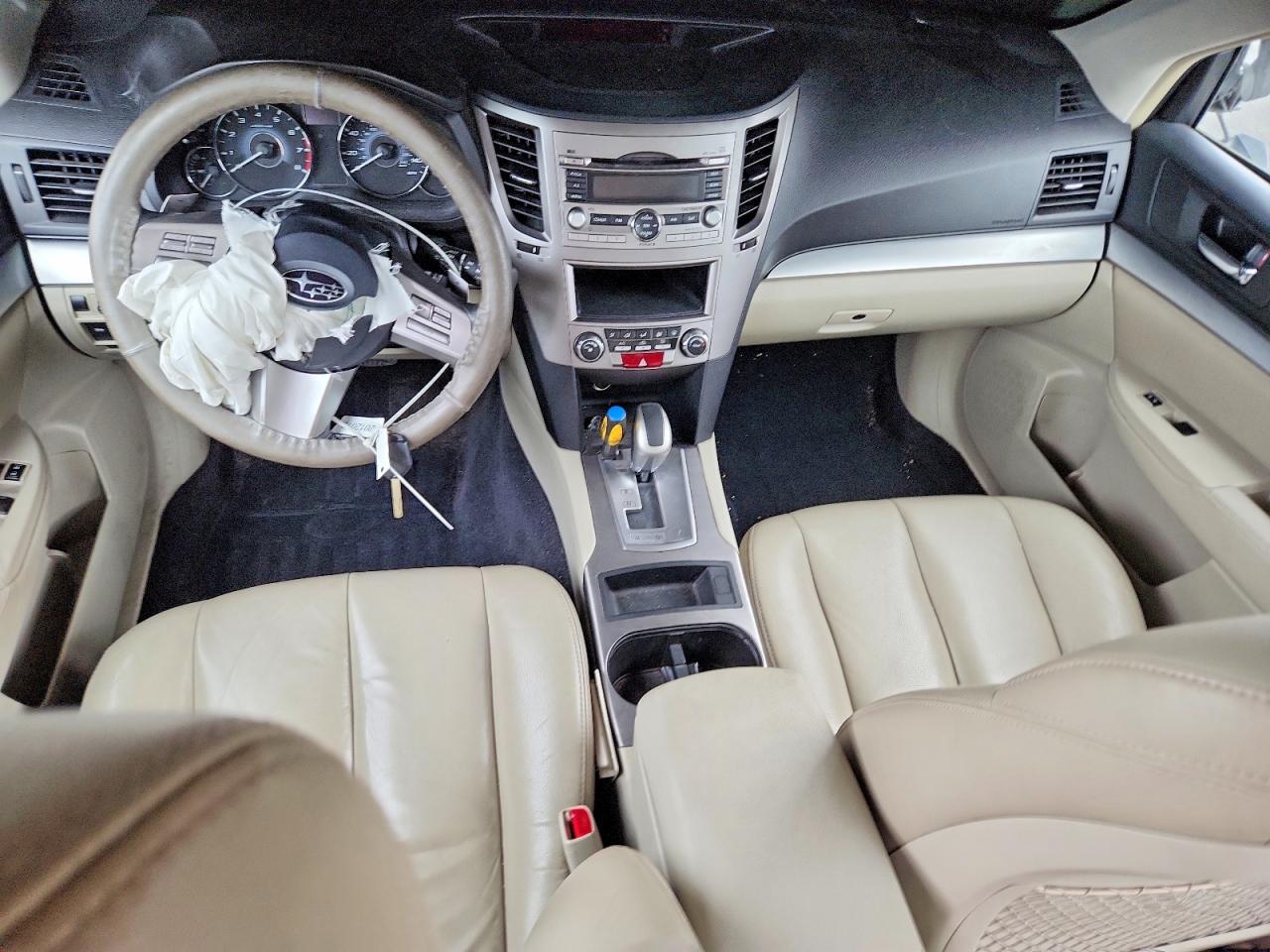 2010 SUBARU OUTBACK 2.5I photo 22