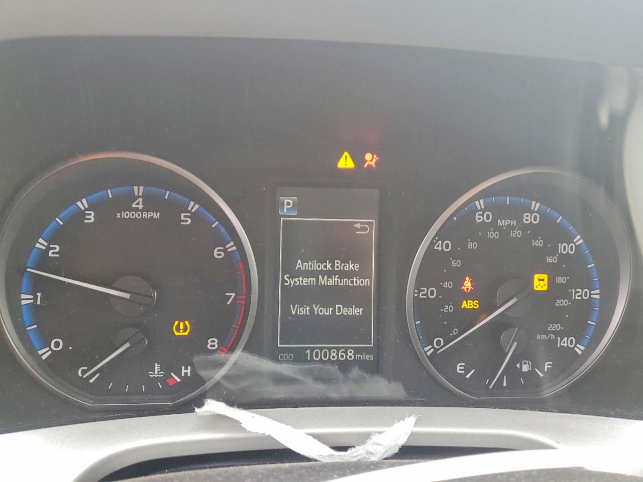 2017 TOYOTA RAV4 photo 9