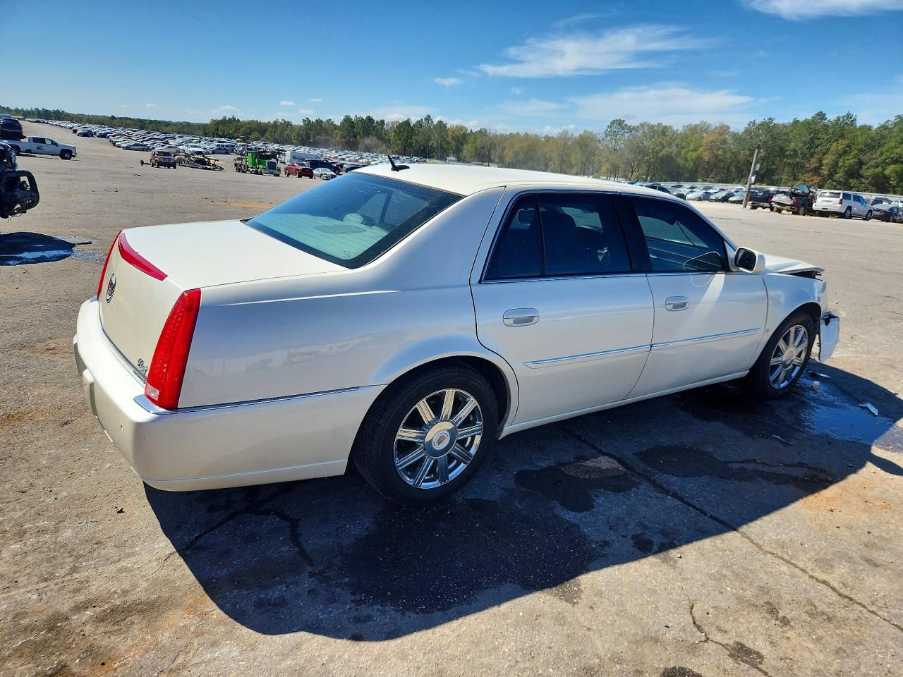 2008 CADILLAC DTS photo 5
