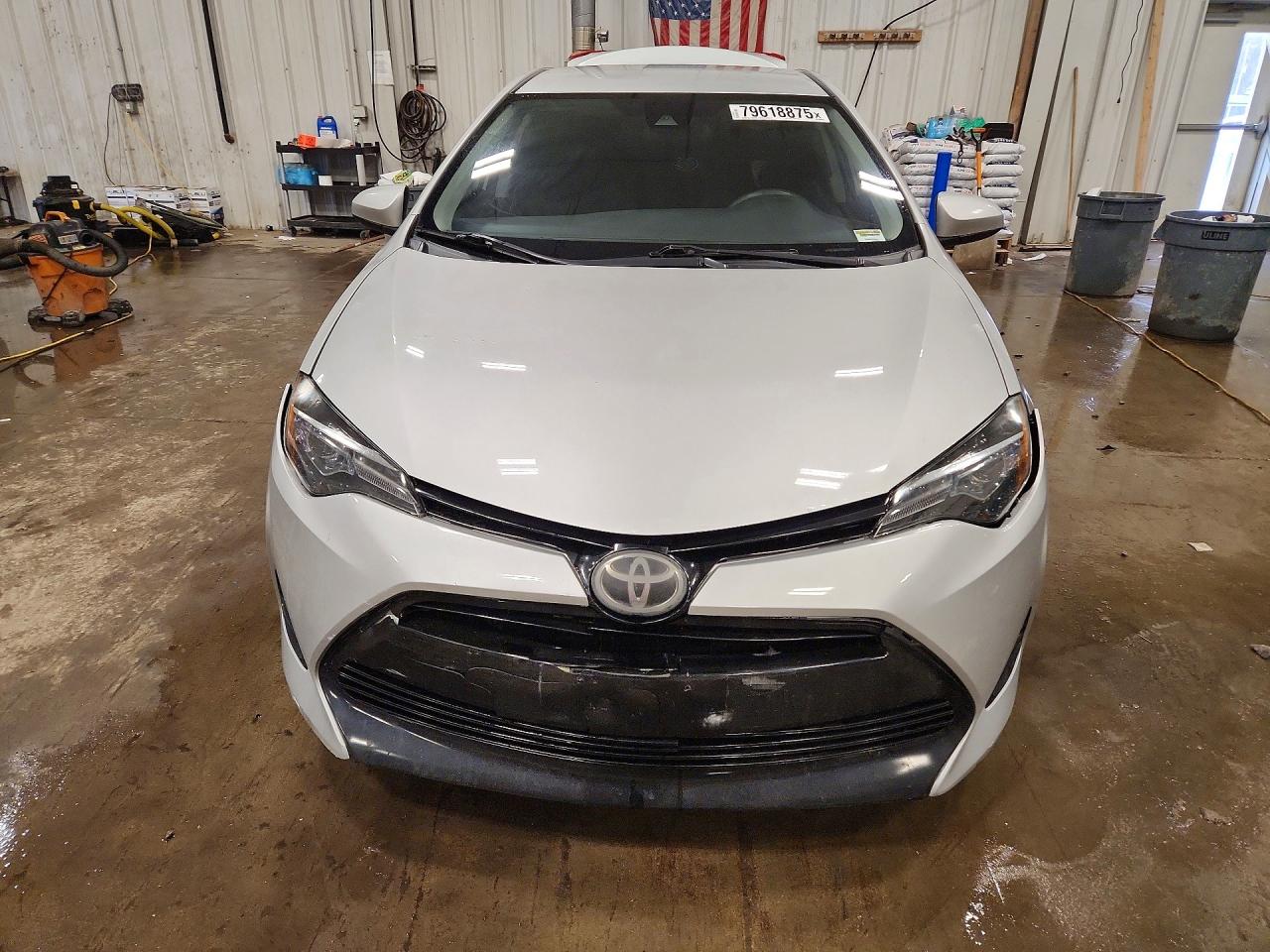 2018 TOYOTA COROLLA LE photo 5