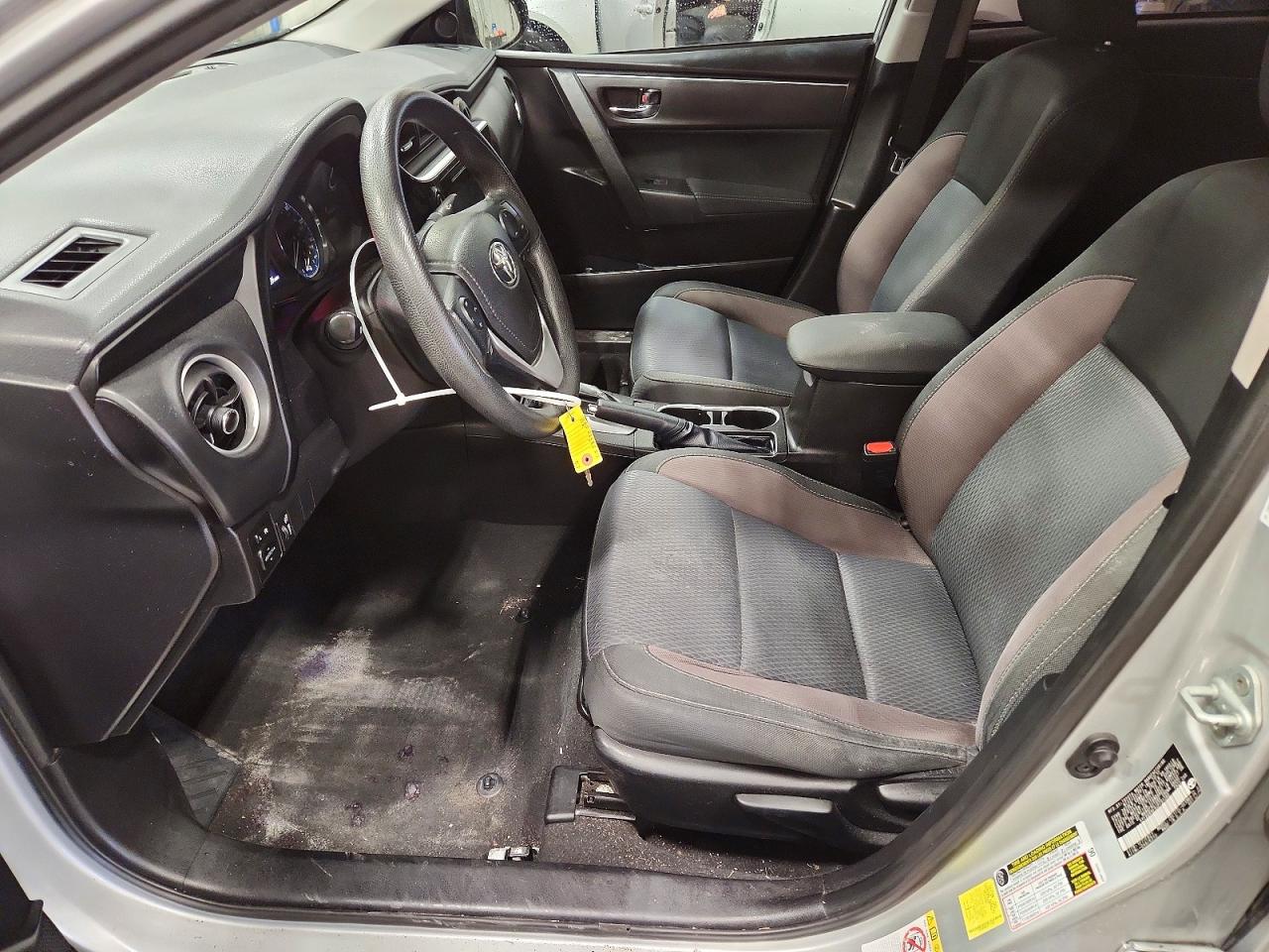 2018 TOYOTA COROLLA LE photo 7