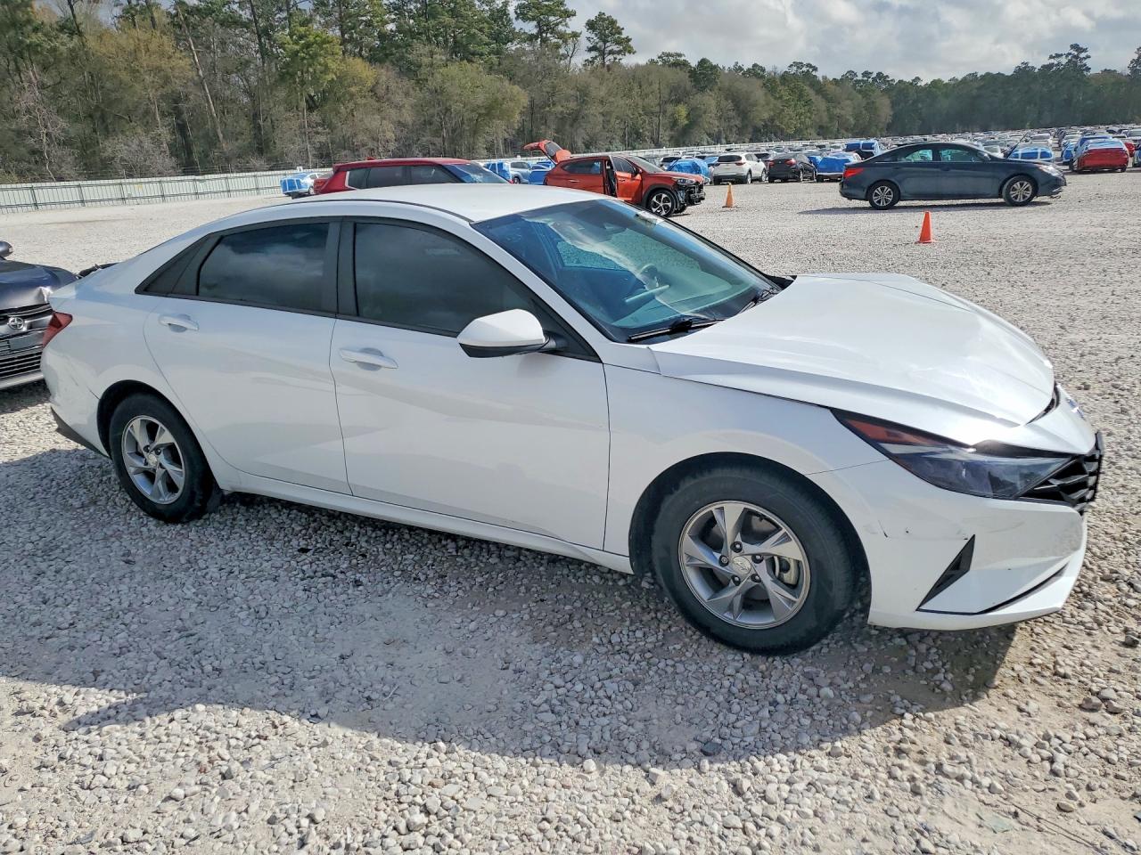 2022 HYUNDAI ELANTRA SE photo 7