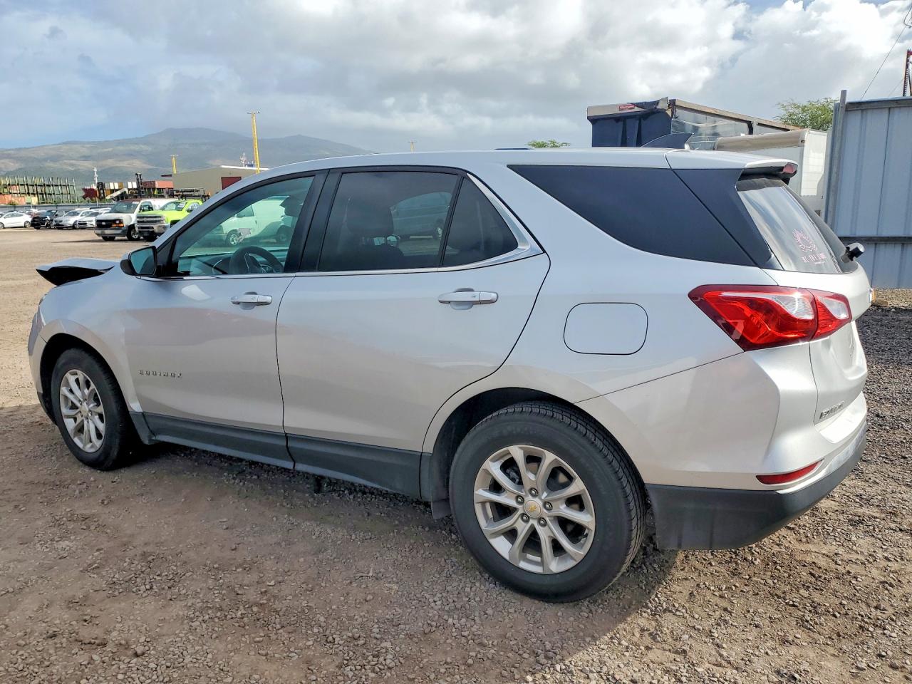 2019 CHEVROLET EQUINOX LT photo 3