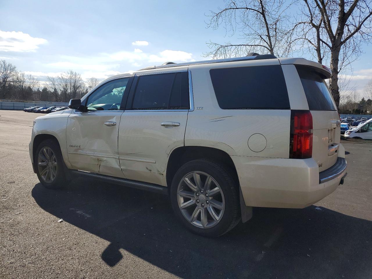 2015 CHEVROLET TAHOE K1500 LTZ photo 2