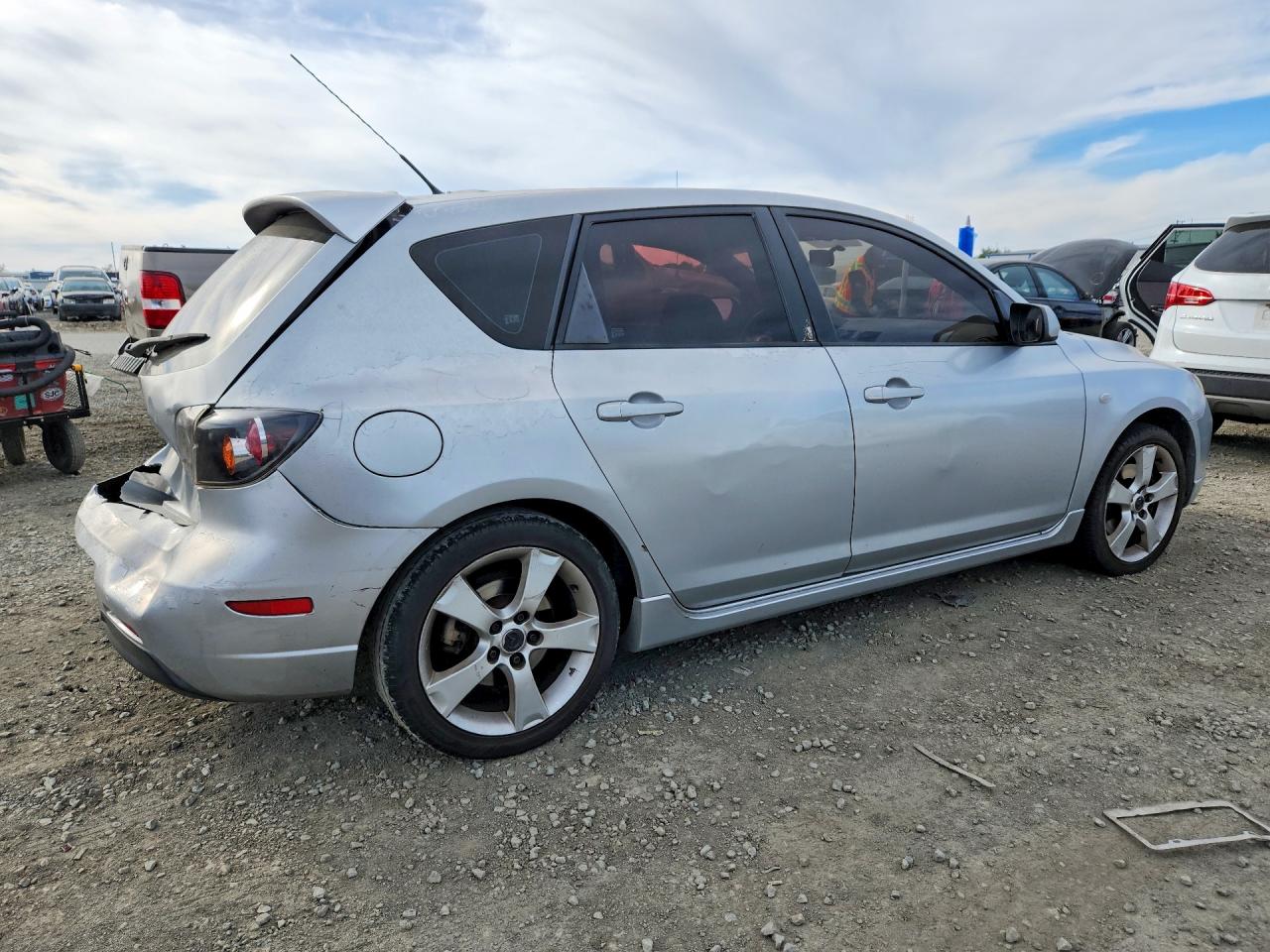 2006 MAZDA 3 HATCHBACK photo 5