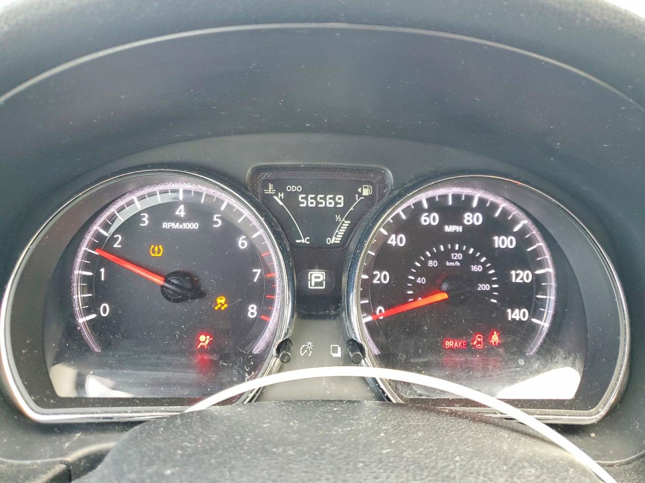 2019 NISSAN VERSA SV photo 17