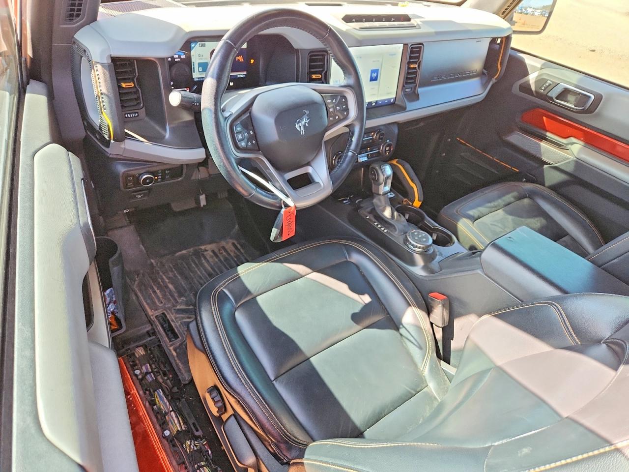 2023 FORD BRONCO BASE photo 22