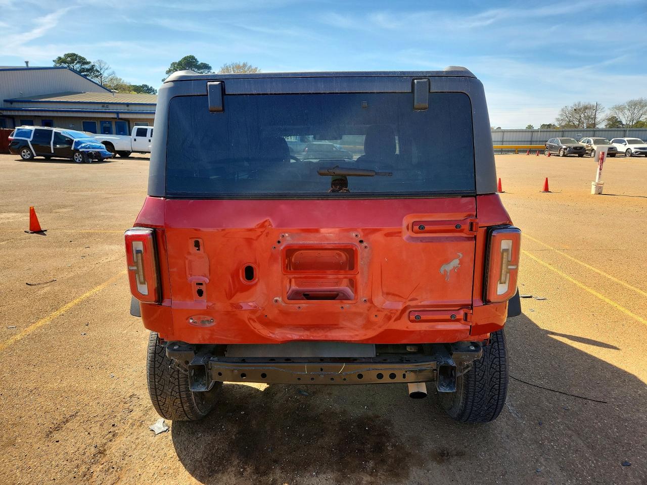 2023 FORD BRONCO BASE photo 16